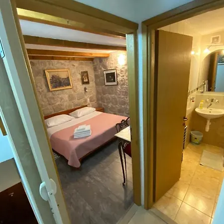 Stone Room Luna 아파트 *